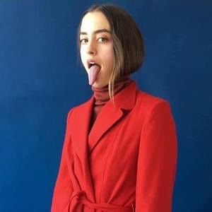Meet your Posher, Olivia